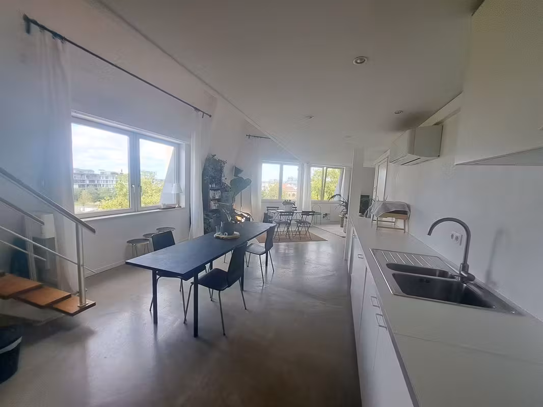 Loft-style duplex apartment in Antwerp South - 10
