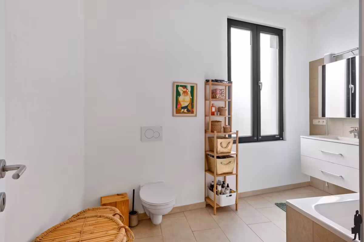 MODERN 2-SLAAPKAMERAPPARTEMENT OP TOPLOCATIE. - 10