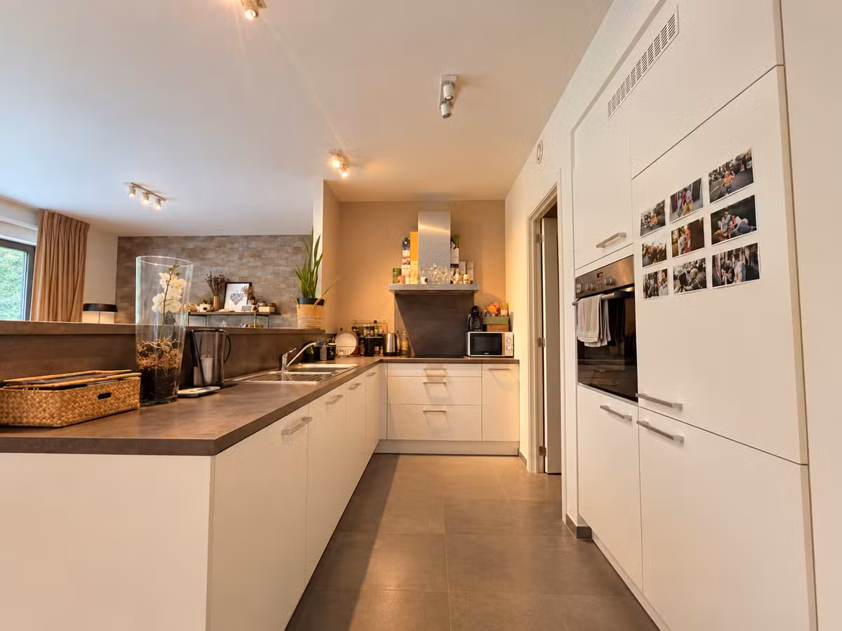 Gemeubileerd appartement met twee slaapkamers en terras - 3