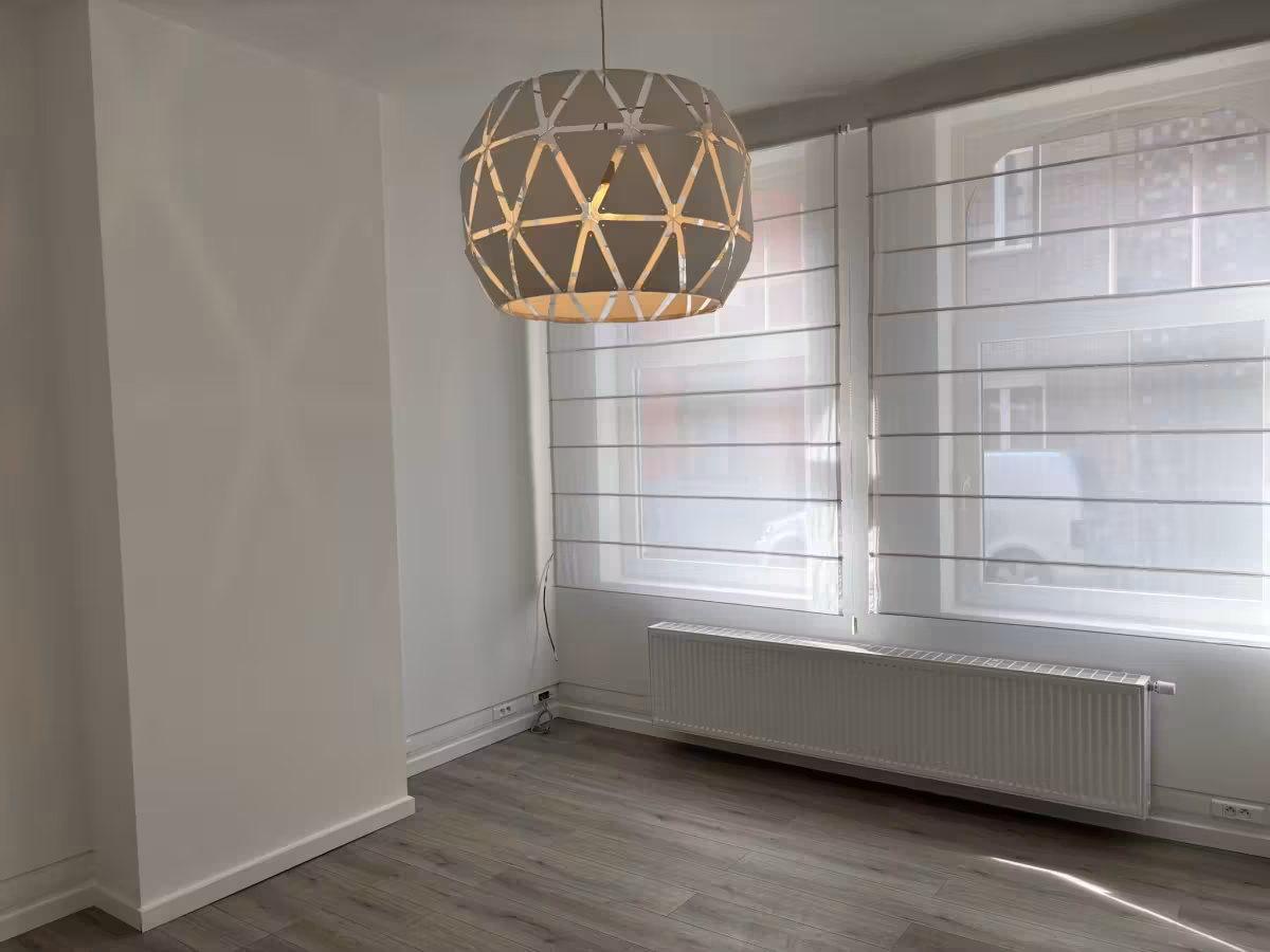 Maison en rangée charmante avec 4 chambres et garage - 3