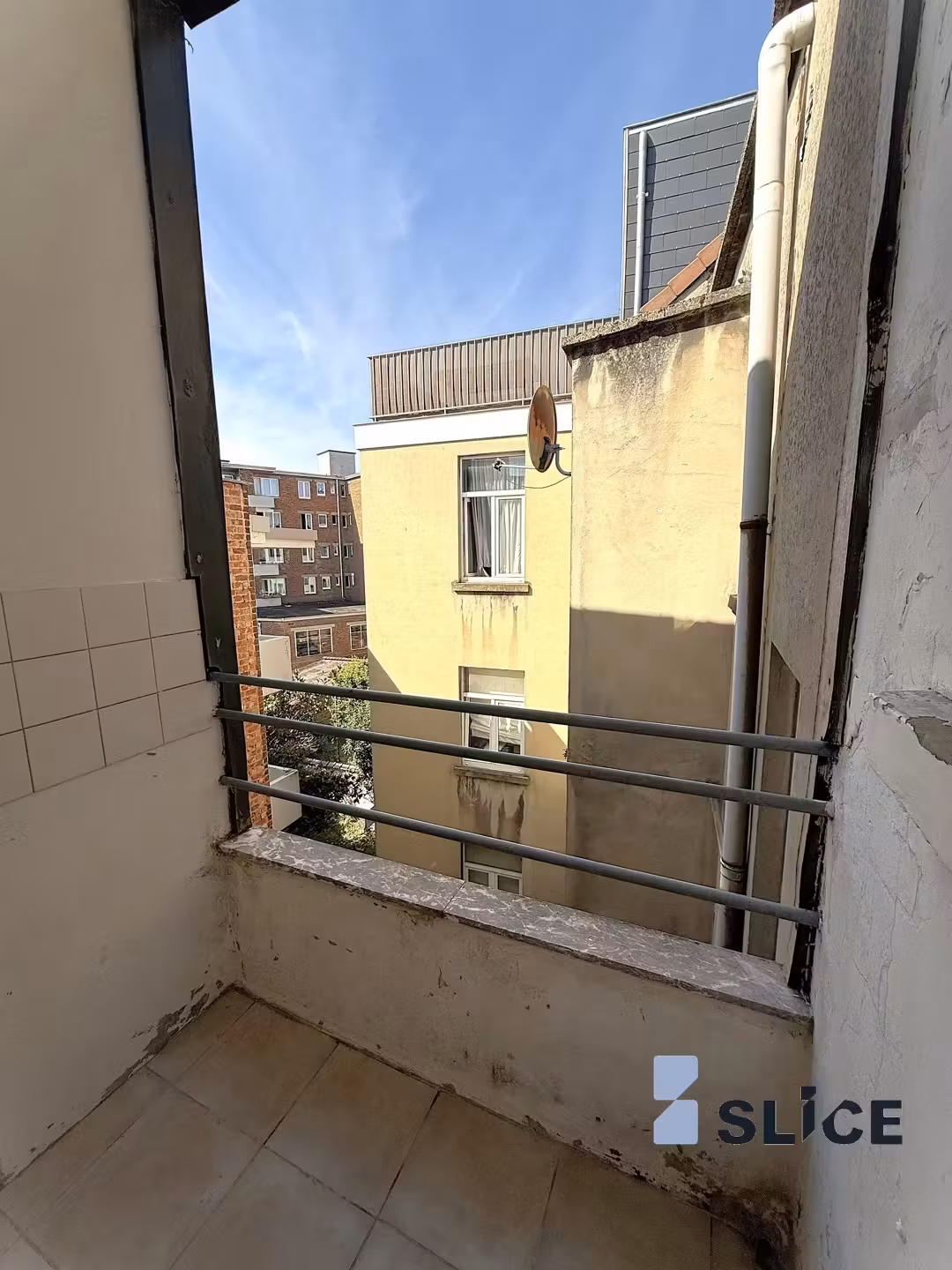 Zonnig appartement met balkon in Etterbeek - 2