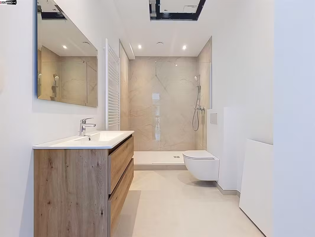 Renovated apartment in Molenbeek-Saint-Jean - 2