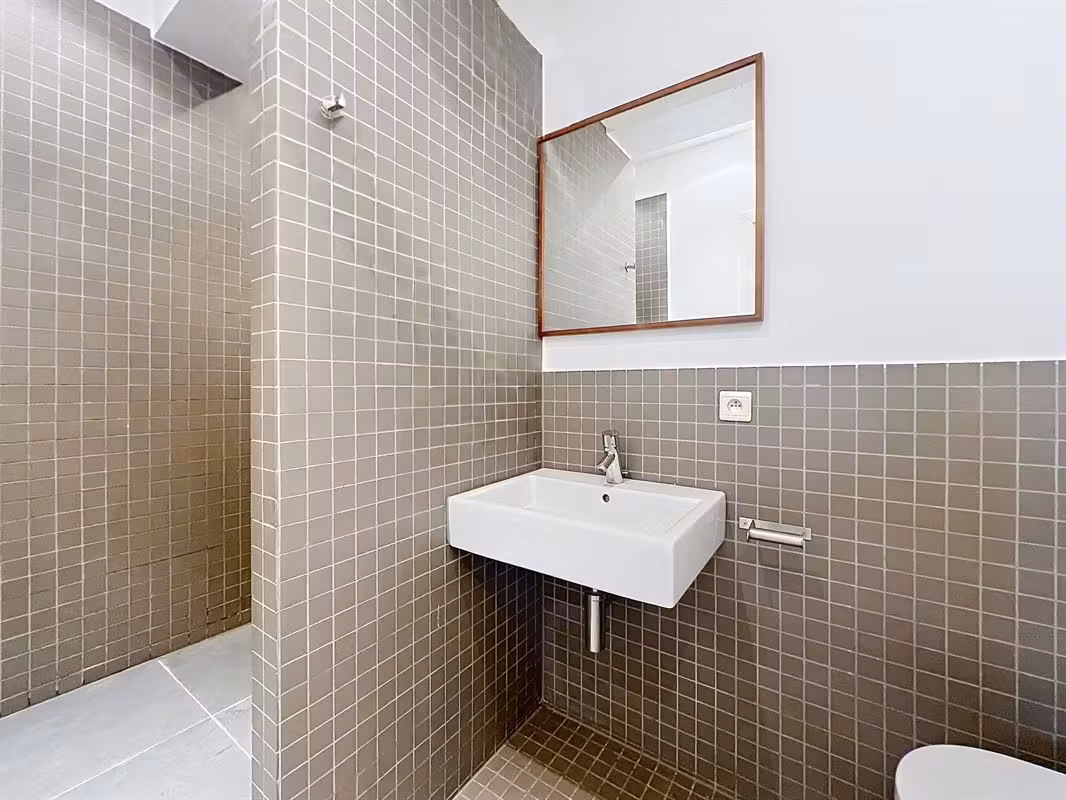Stunning high-end 2-bedroom + study duplex in Uccle - 6