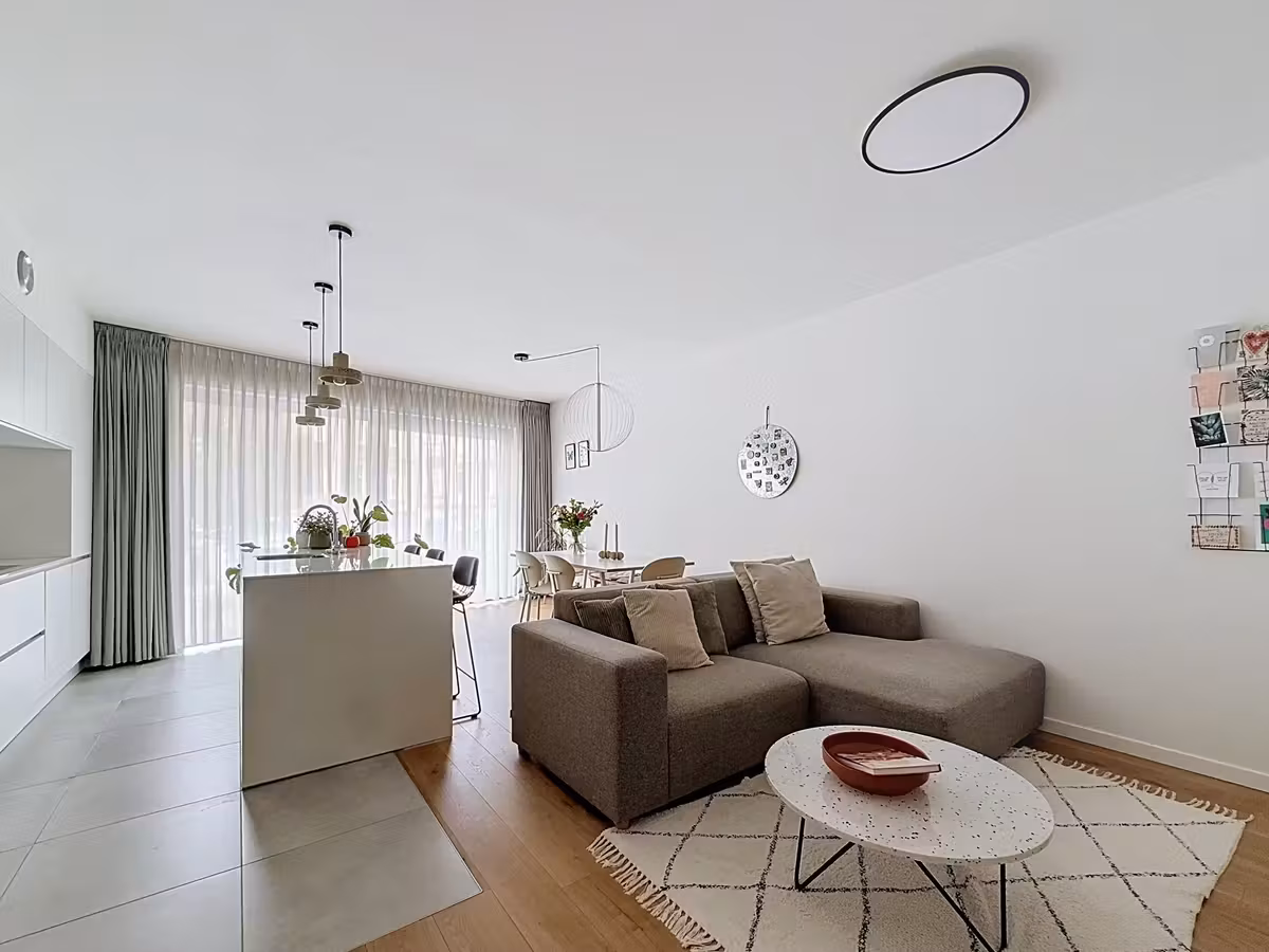 Appartement lumineux avec 2 chambres à louer à Berchem