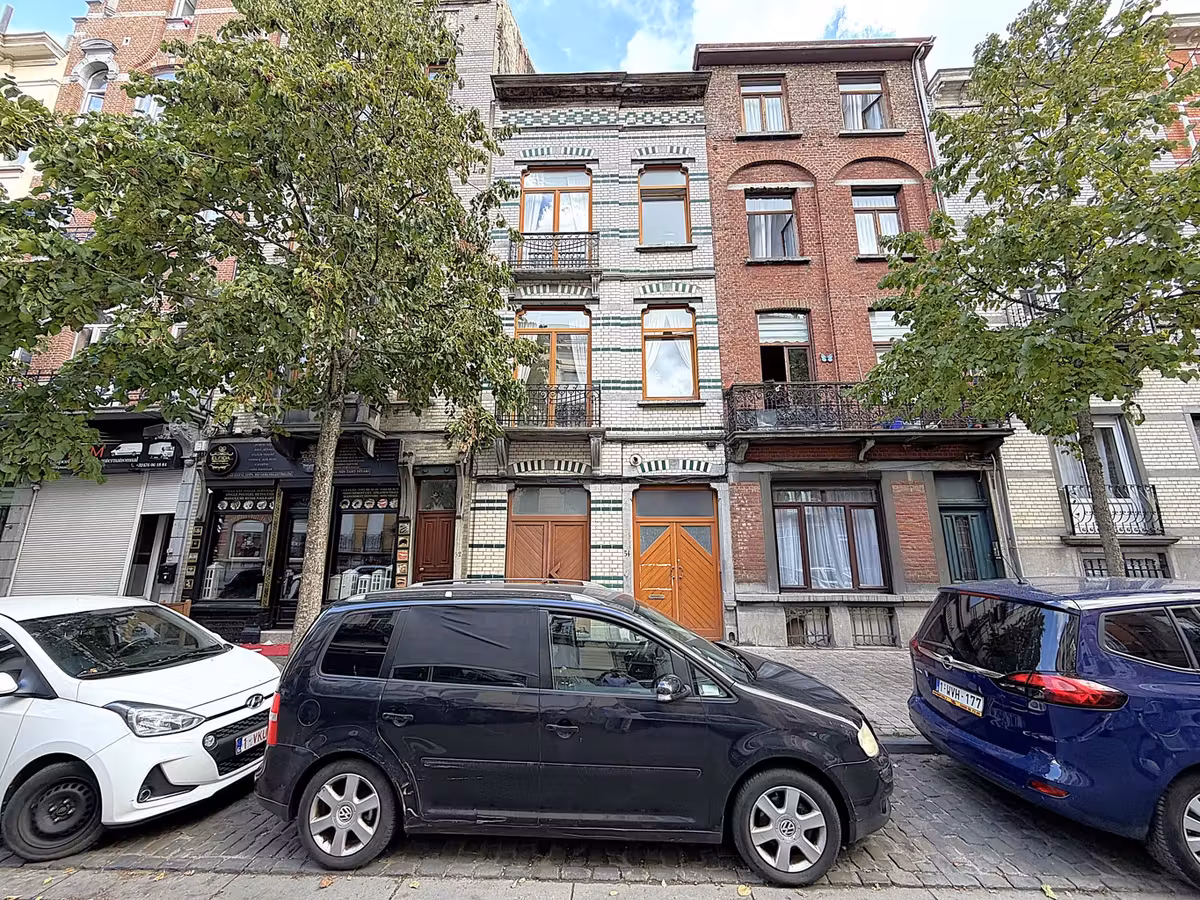 Bright triplex with terrace - 2