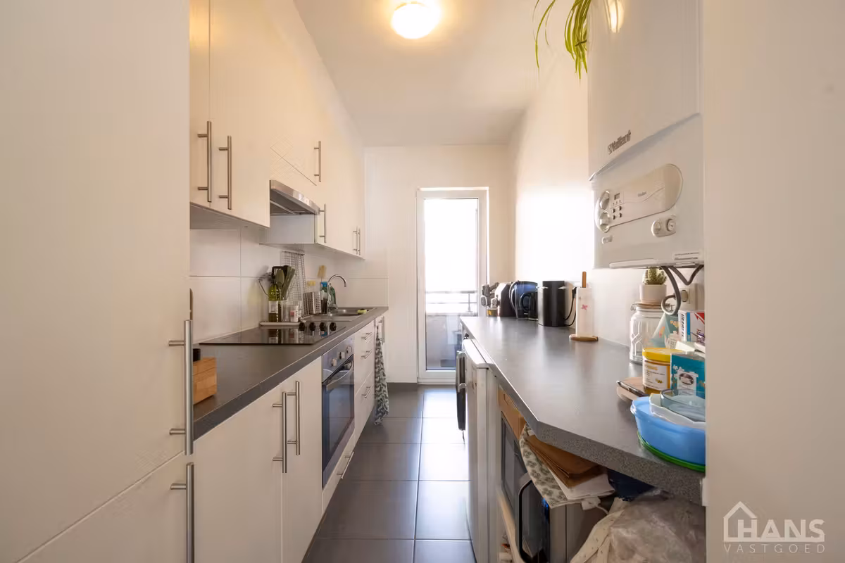 Two-bedroom apartment with balcony - 3