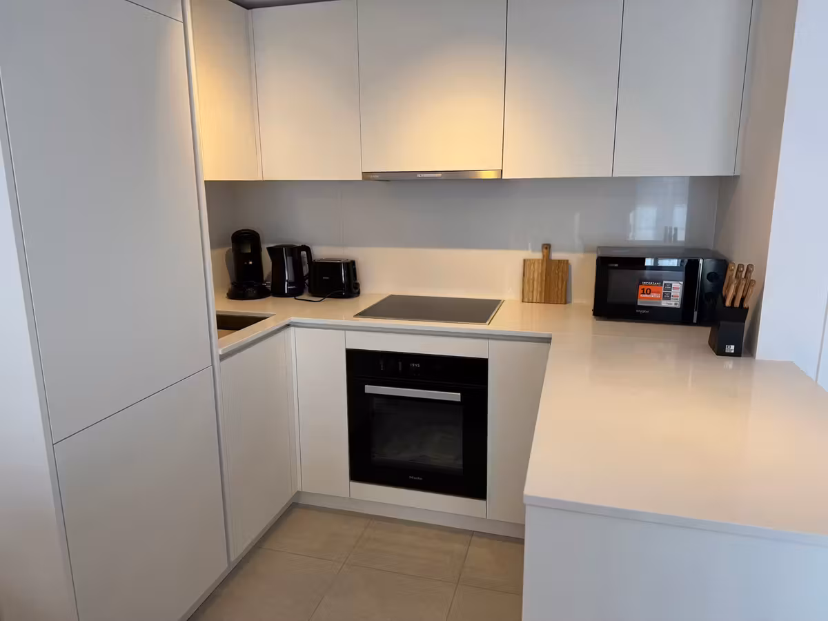 Furnished new apartment near Madou - 2