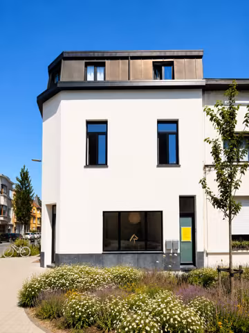 Appartement d'angle lumineux dans le quartier animé de Berchem - 3