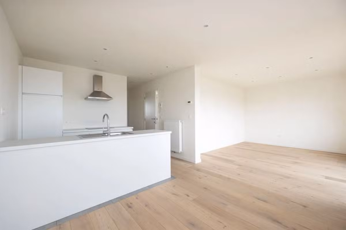 Appartement lumineux avec une chambre à coucher et terrasse - 1