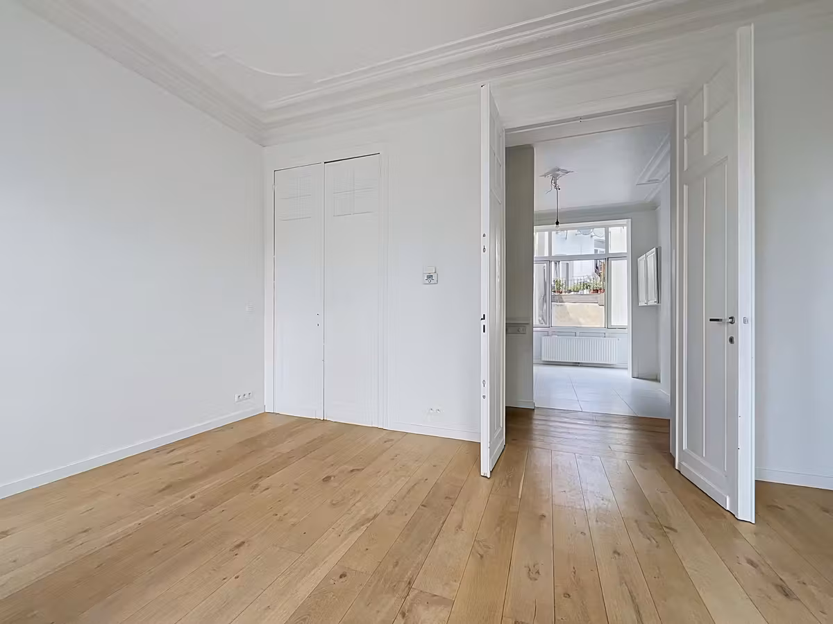 Lichtrijk appartement te huur met balkon in Schaarbeek - 14