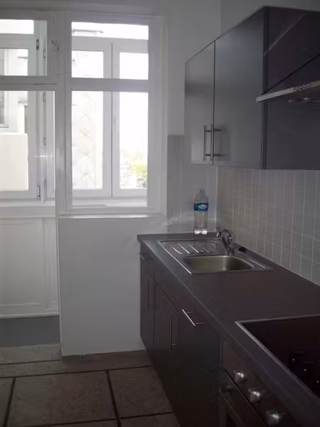 Josaphat Park! Very nice unfurnished 2 bedroom apartment for rent - 10