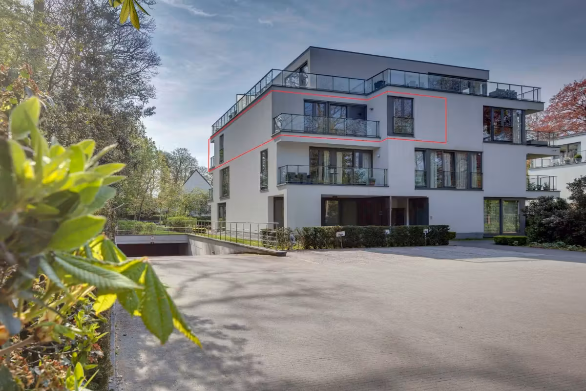 Move-in ready modern apartment with terrace and underground parking - 2