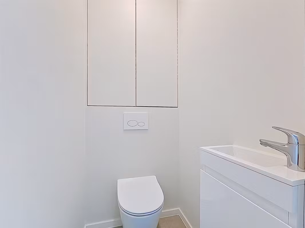Renovated semi-detached home near Sint-Denijs-Westrem center - 9