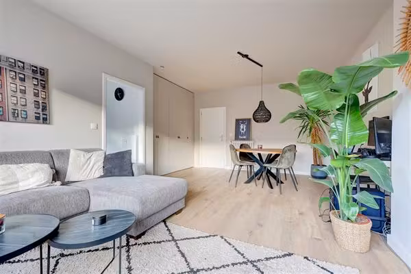 Gerenoveerd appartement in rustige wijk Wilrijk - 2