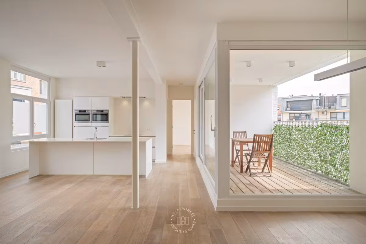 Lichtrijk en stijlvol wonen nabij de Marnixplaats - 5