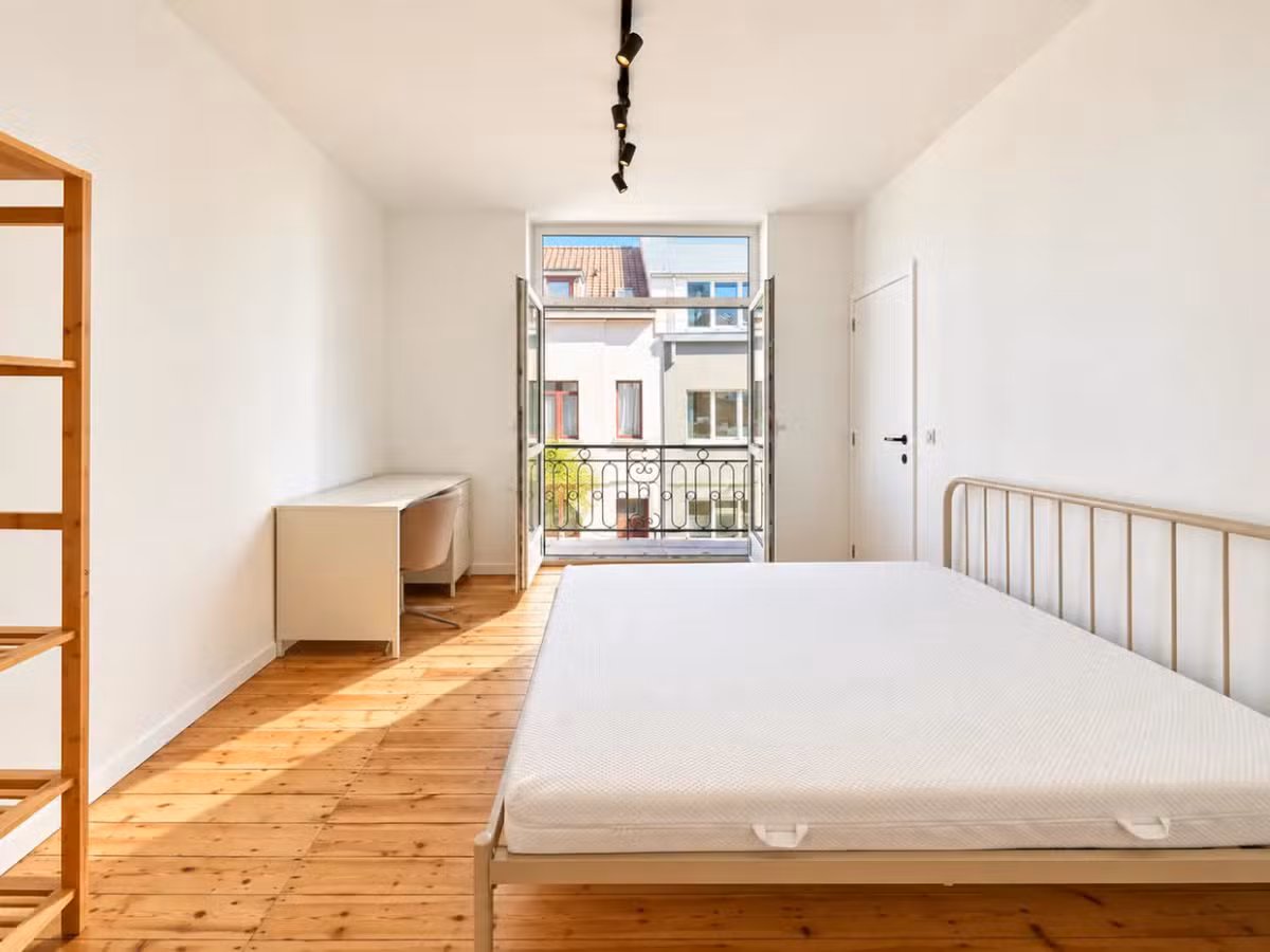 Appartement met terras en parkeerplaats in Etterbeek - 9