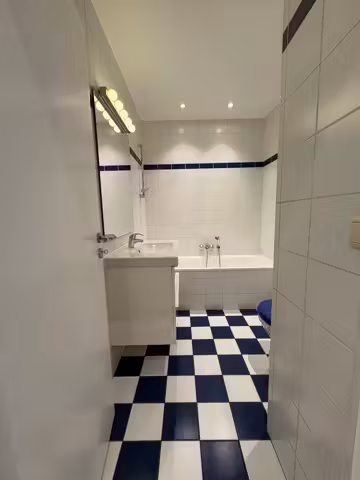 Lichtrijk appartement met tuin in Anderlecht - 4