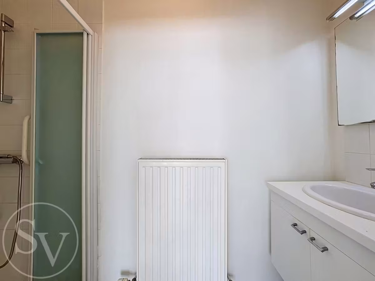 Bright one-bedroom apartment in central Antwerp - 5