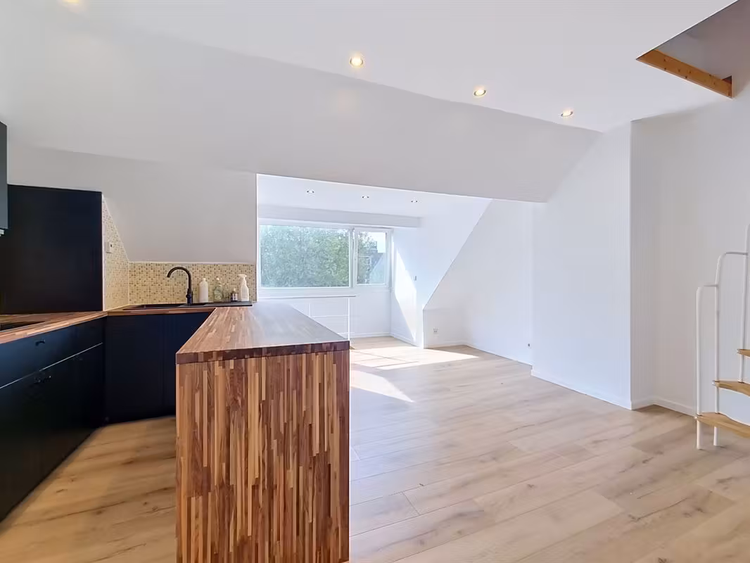 Apartment with 1 bedroom and mezzanine in Ixelles - 5