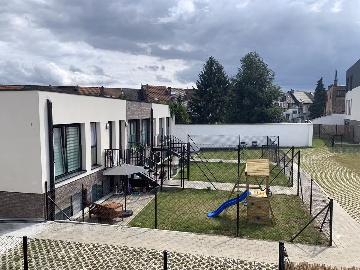 Gemeubileerd appartement met terras in Laeken - 18
