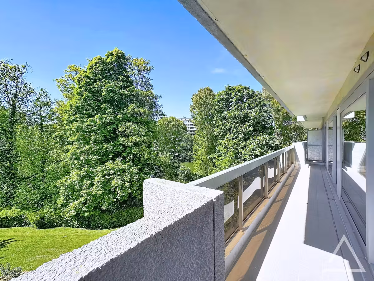 Gerenoveerd appartement met terras in Watermael-Boitsfort - 2