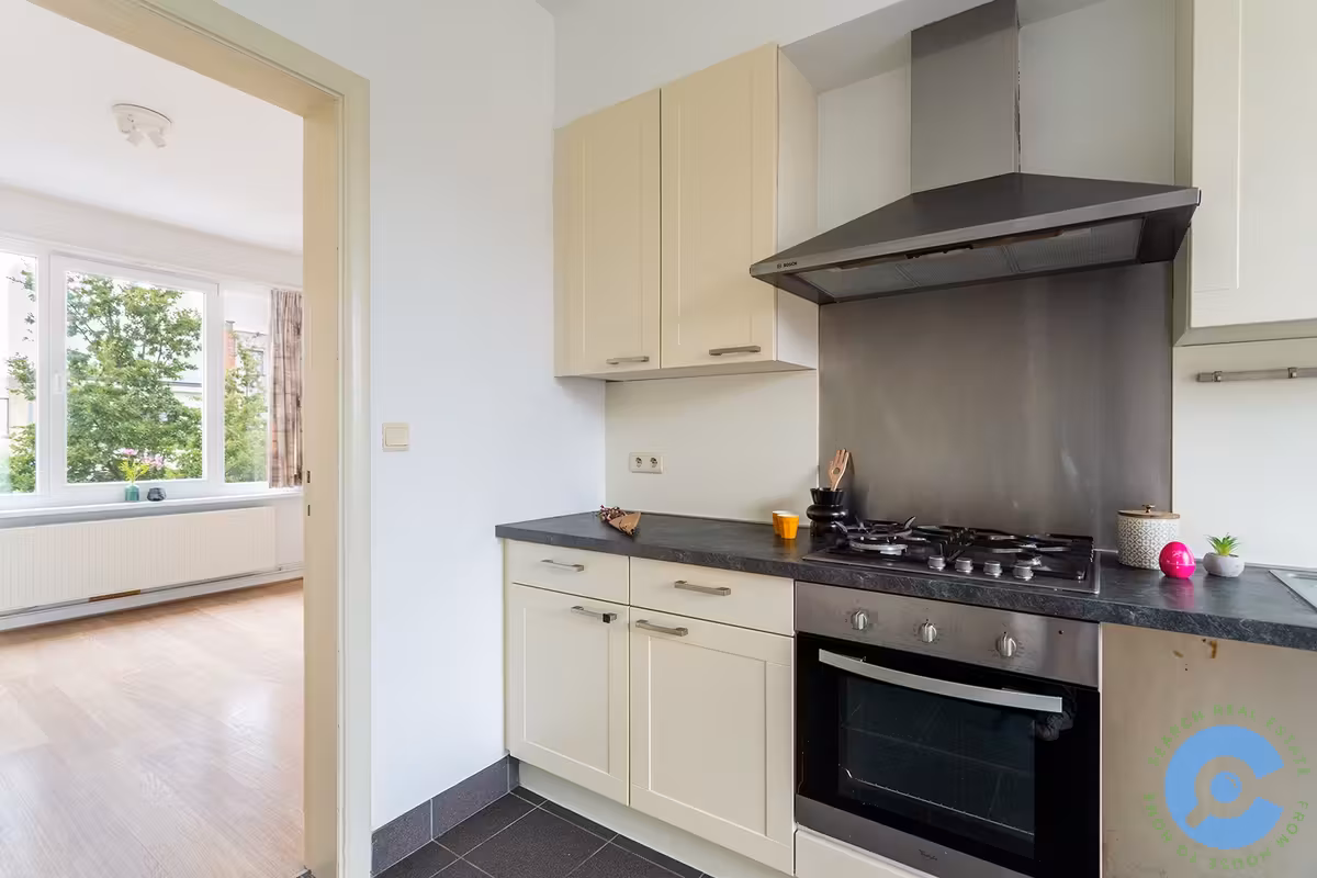Lichtrijk hoekappartement met 2 slaapkamers in Wilrijk - 7