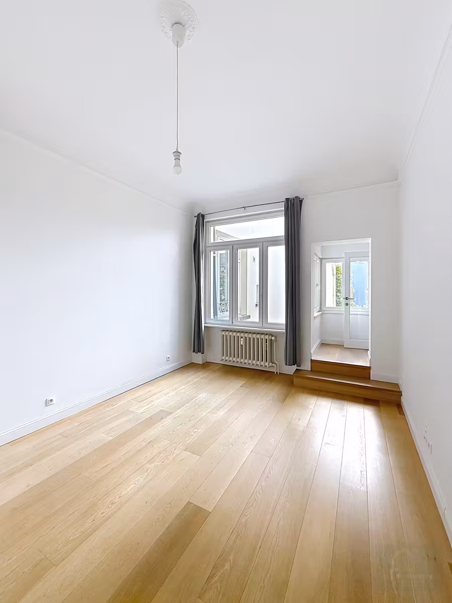 Luxury apartment with terrace and parking - 4