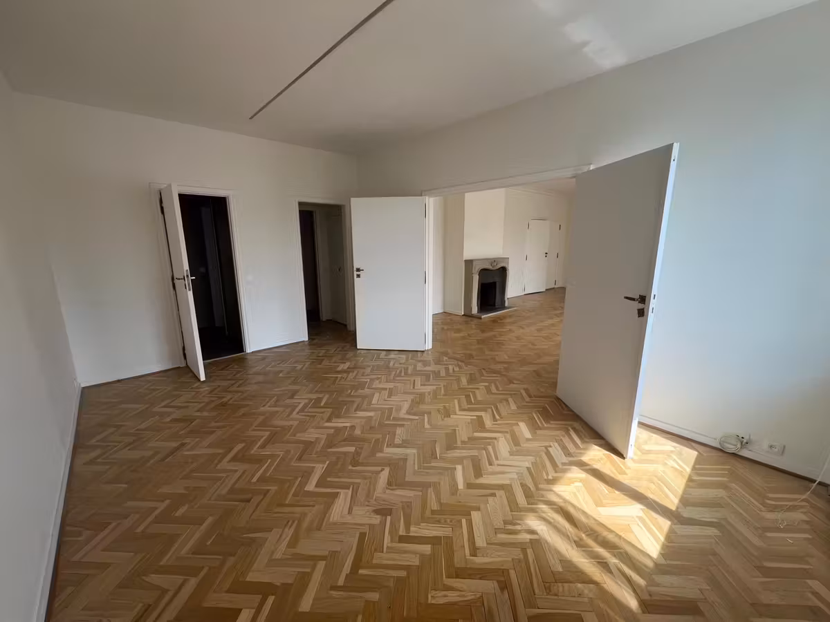 Ruim appartement met 3 slaapkamers in Elsene - 10