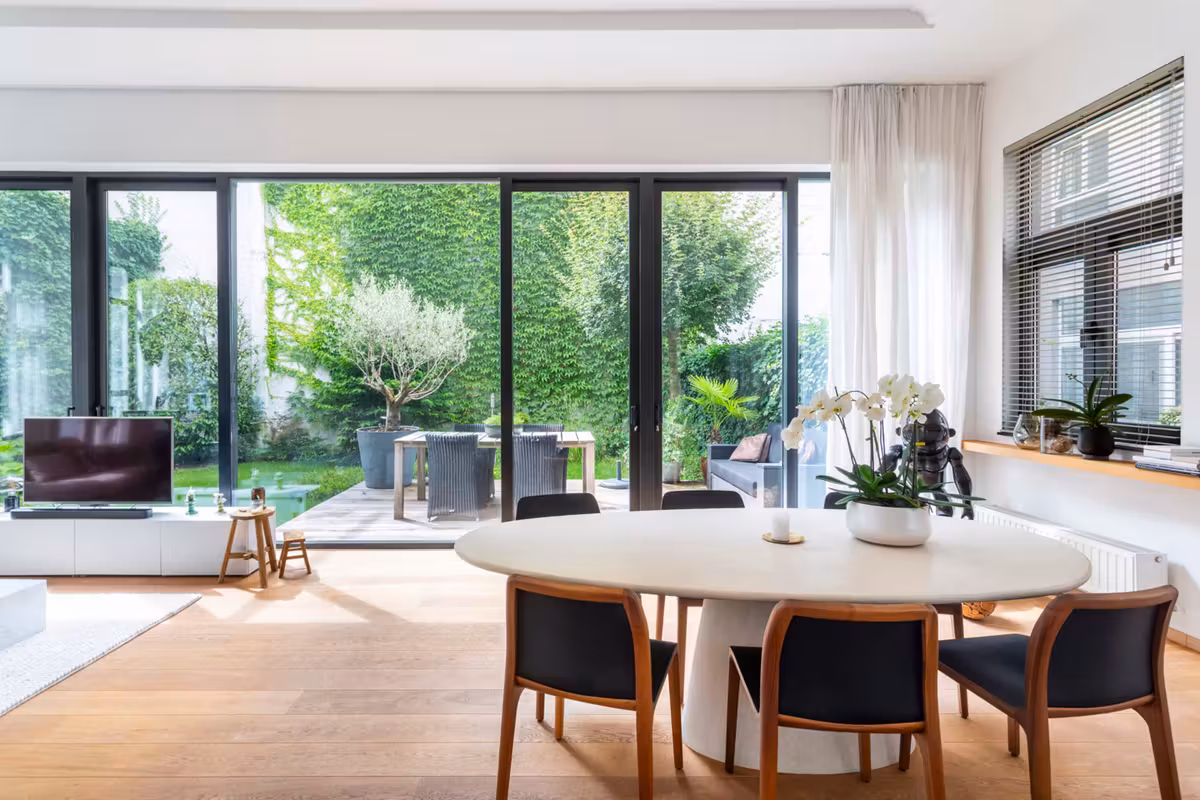 Loft meublée avec jardin et parking souterrain