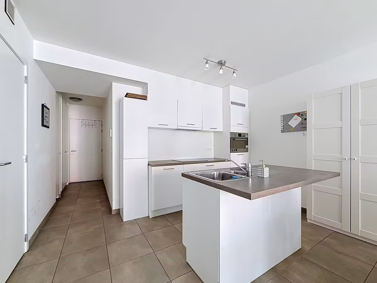 Lichtrijk 1 slaapkamer appartement te huur in Antwerpen met terras - 15