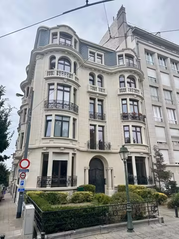 Ruim appartement met 3 slaapkamers in Woluwe-Saint-Pierre - 12
