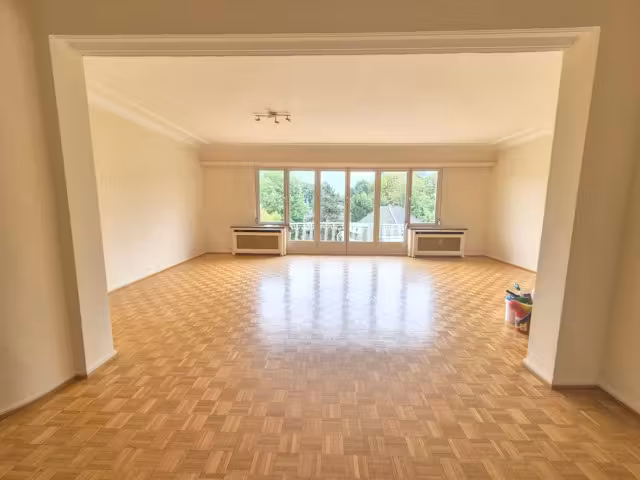 APPARTEMENT - TE HUUR - 1050 ELSENE - € 1.850