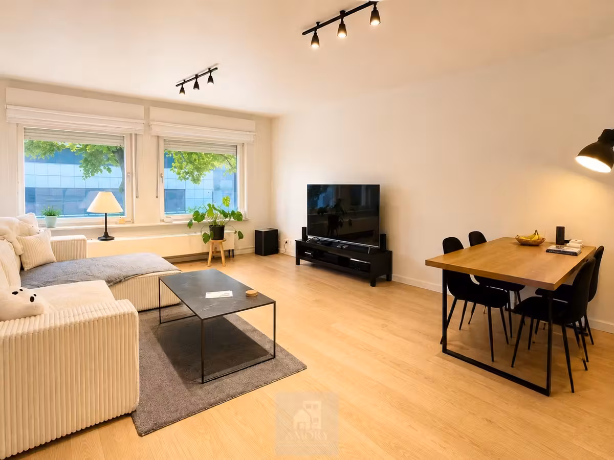 Appartement rénové avec 2 chambres à coucher et garage - 7
