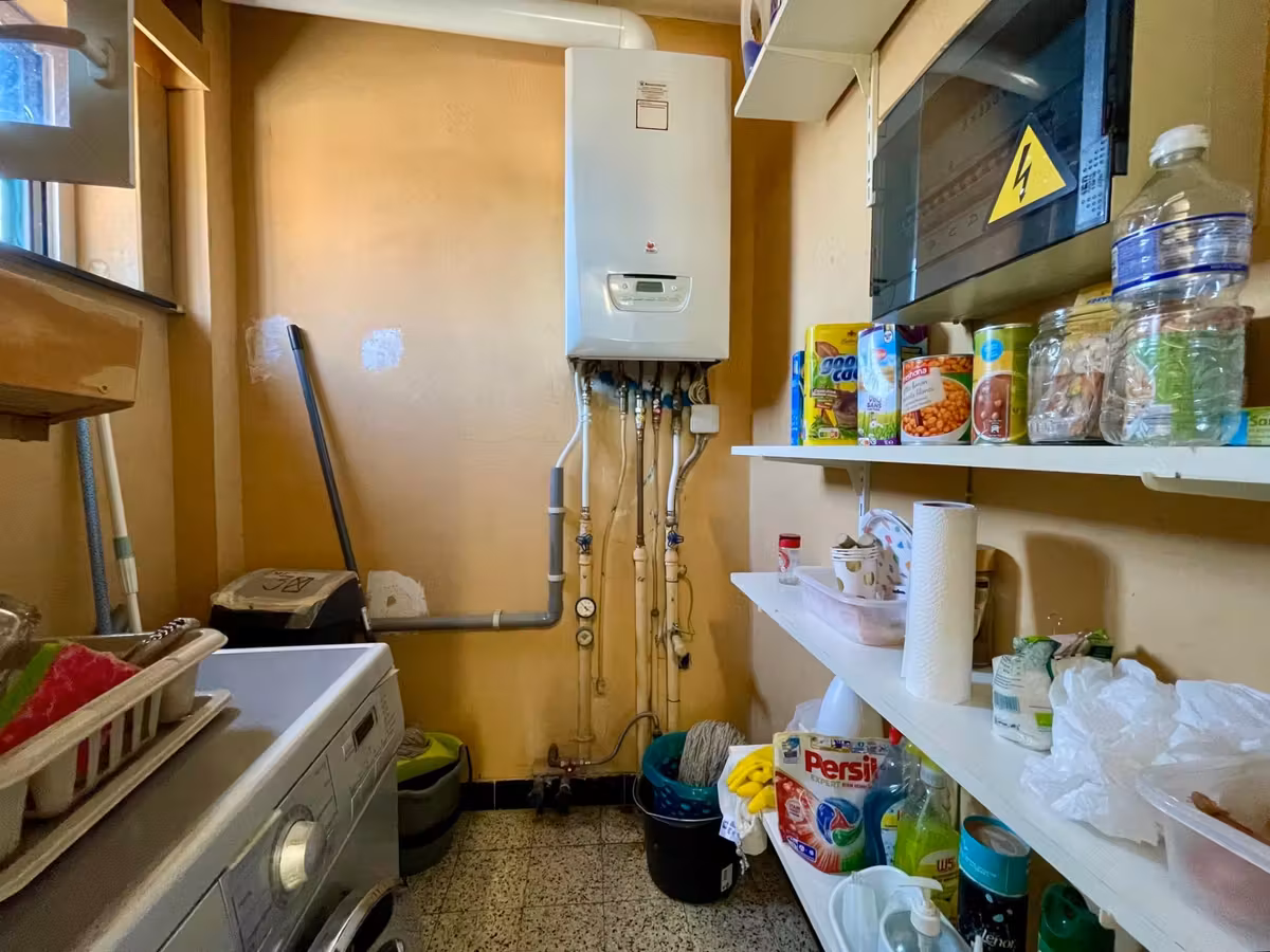 Gerenoveerd appartement met twee slaapkamers en terras - 6