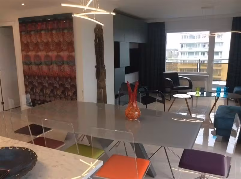 NATO! Beautiful 2-bedroom unfurnished apartment - 2