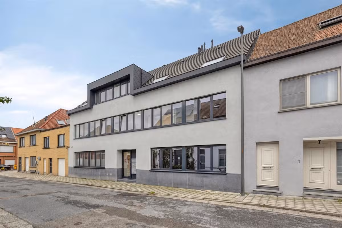 Recent triplexappartement met 2 slaapkamers en terras - 12