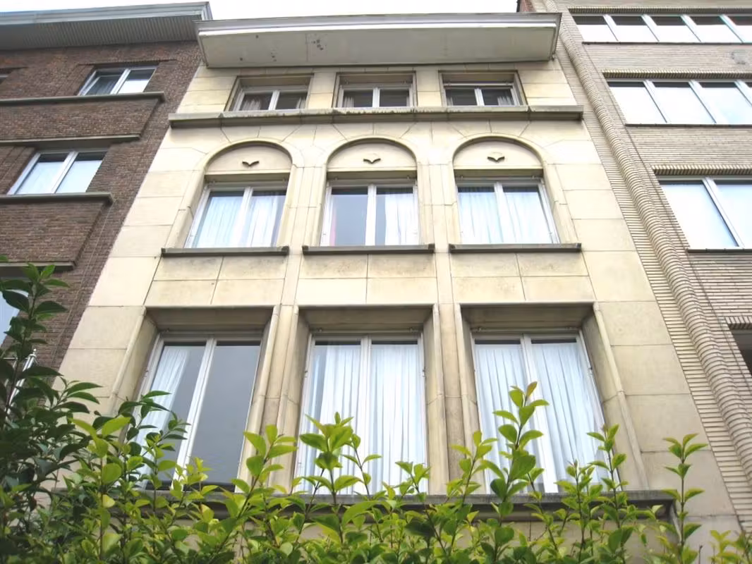 Art Deco house in Ixelles with garage and garden - 2