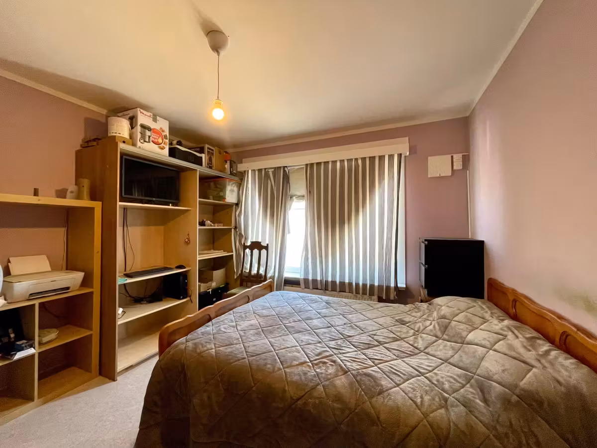 Gerenoveerd appartement met twee slaapkamers en terras - 9