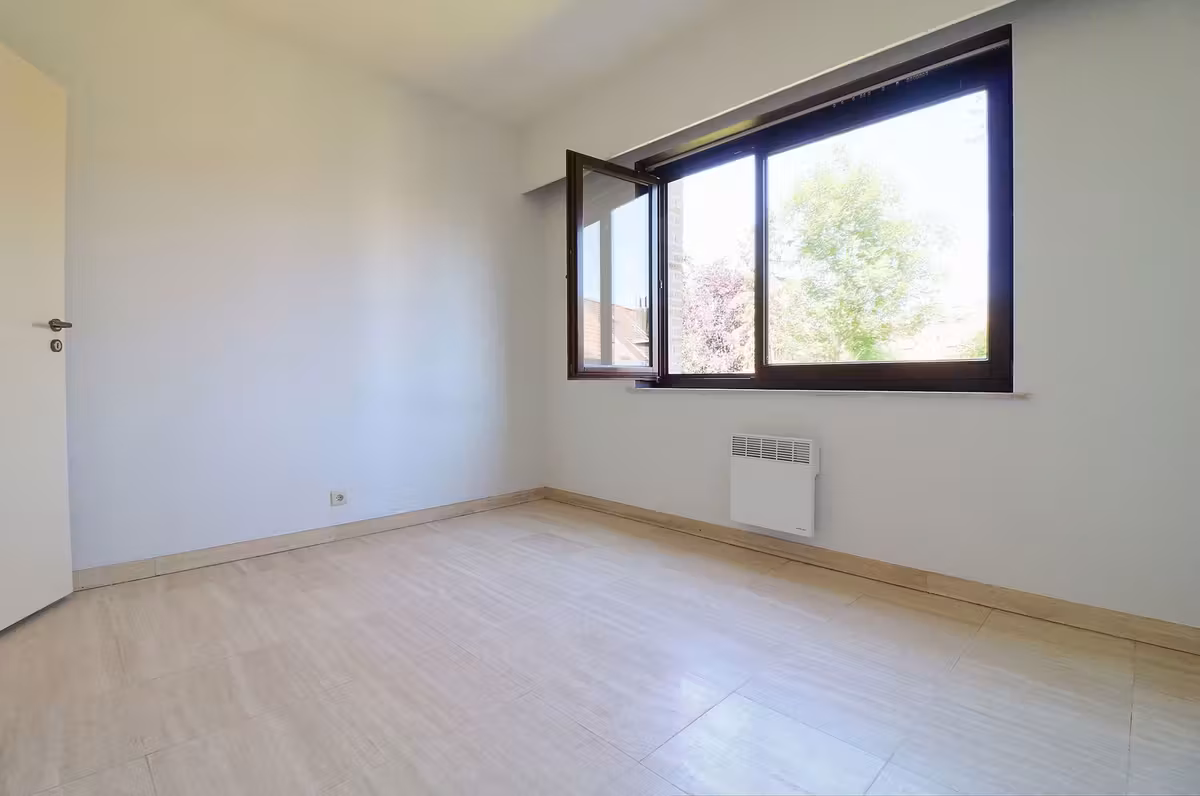 Bright 165 sqm apartment with terrace - 12