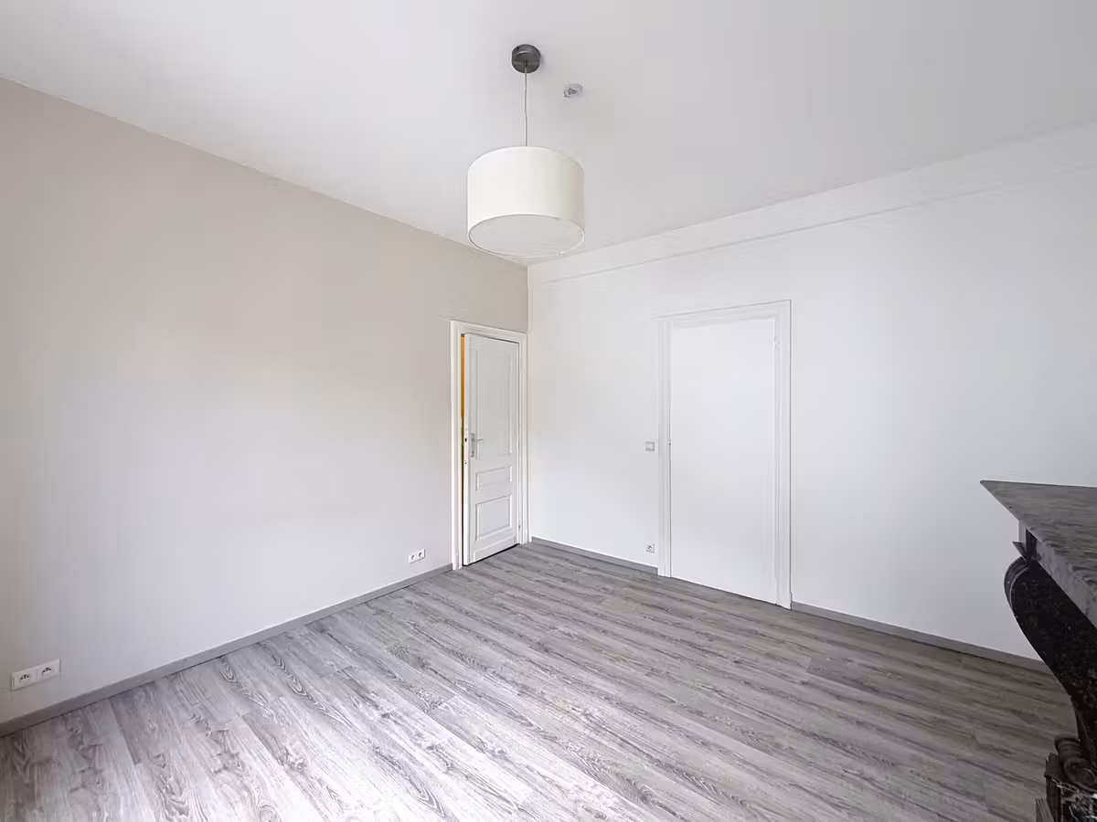 Three-bedroom duplex with home office - 12