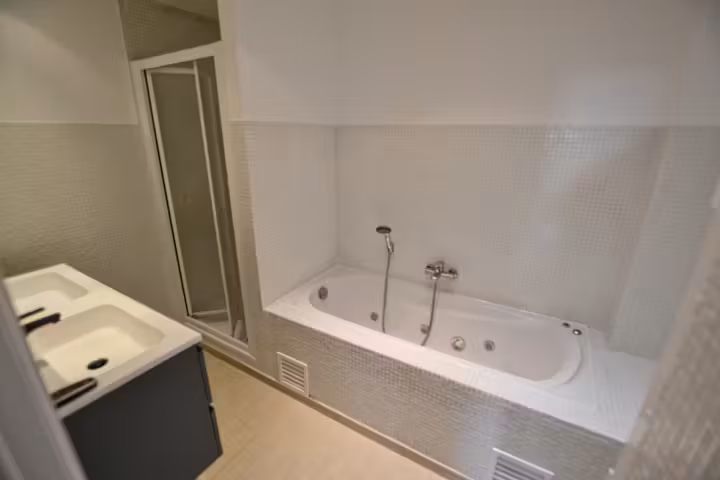 Rez-de-chaussée te huur in Woluwe-Saint-Pierre - 8