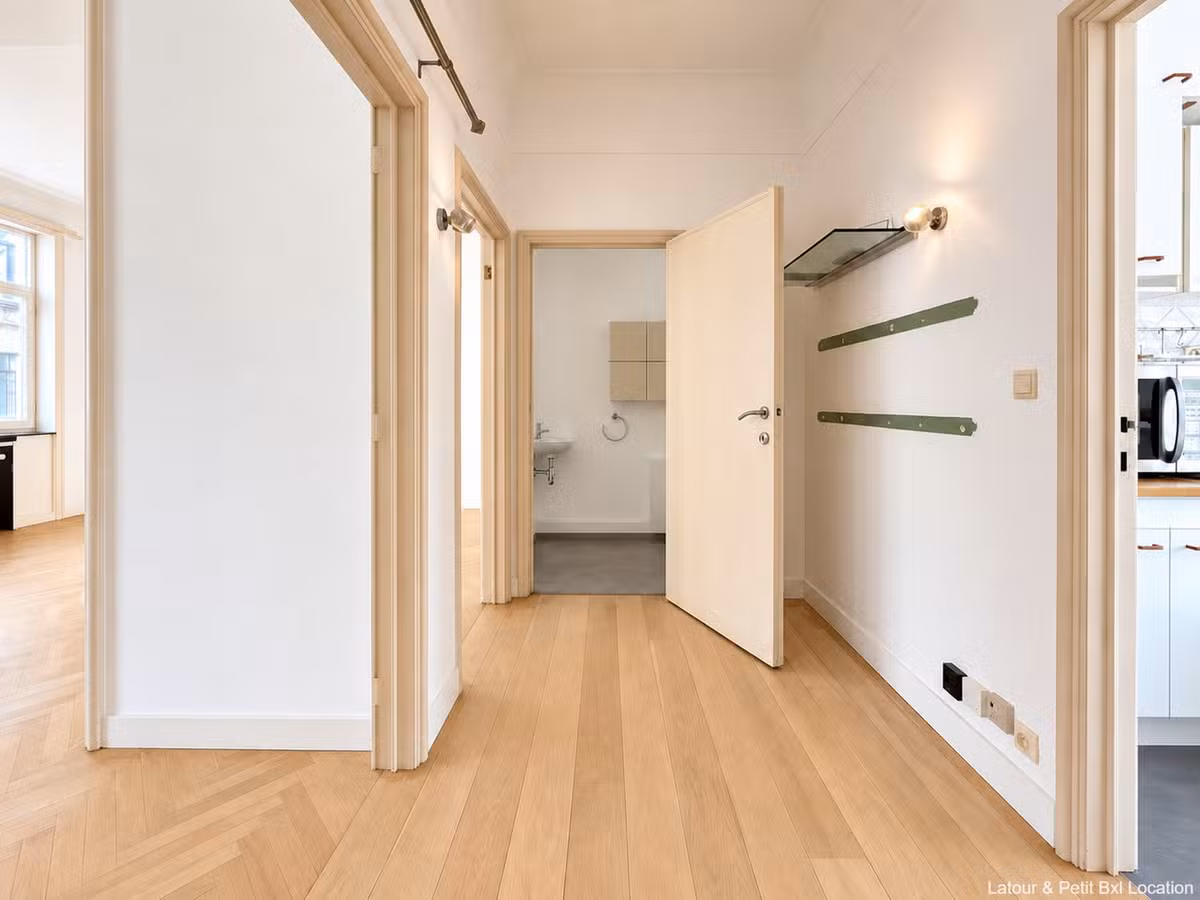Appartement 1 chambre avec balcon près de Louise - 5
