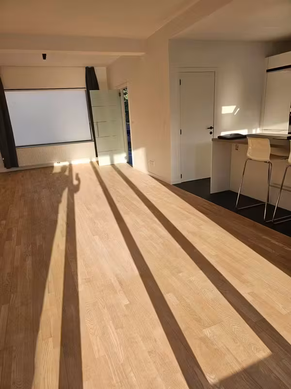 Gerenoveerde halfopen woning met 3 slaapkamers - 6