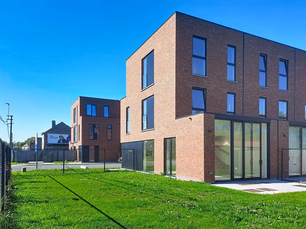 Villa de luxe neuve avec grand jardin - 24