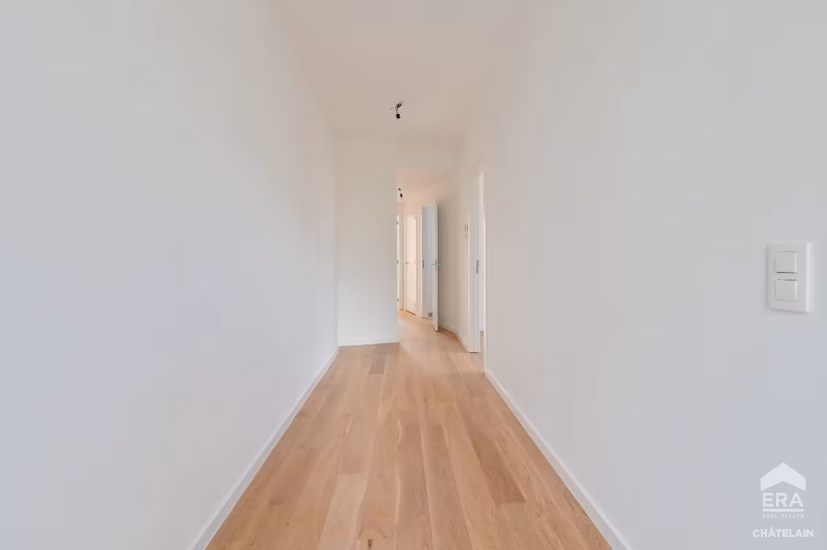Gloednieuw appartement met tuin in Ukkel - 5