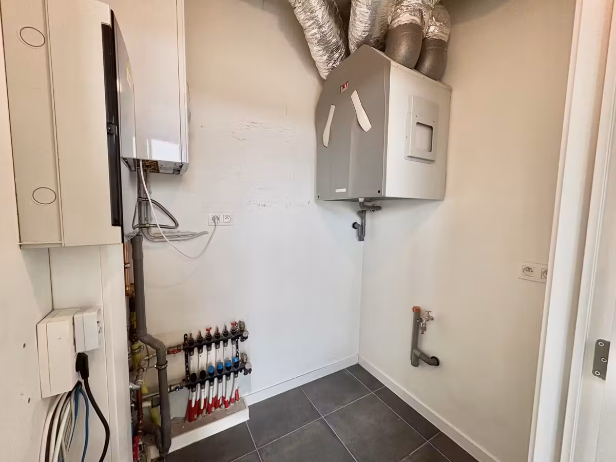 Two-bedroom apartment with parking space - 17