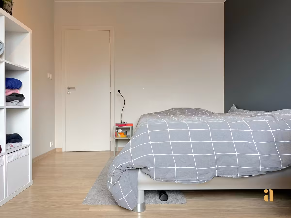 Zon, ruimte & torens: dit lichtrijke appartement heeft het allemaal! - 15