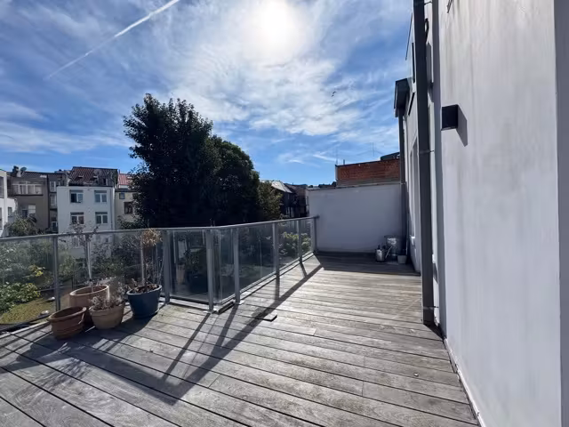 Furnished apartment with terrace near the European Quarter - 17