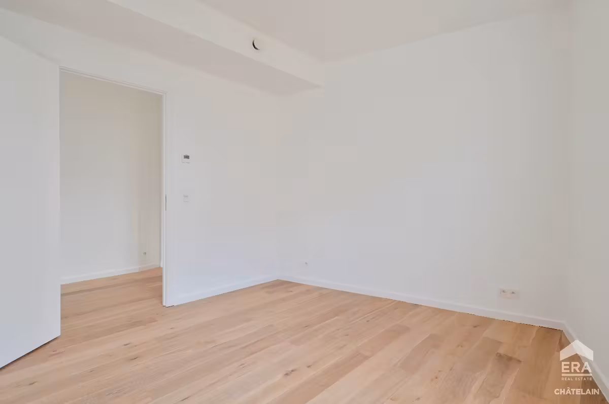 Gloednieuw appartement met tuin in Ukkel - 10