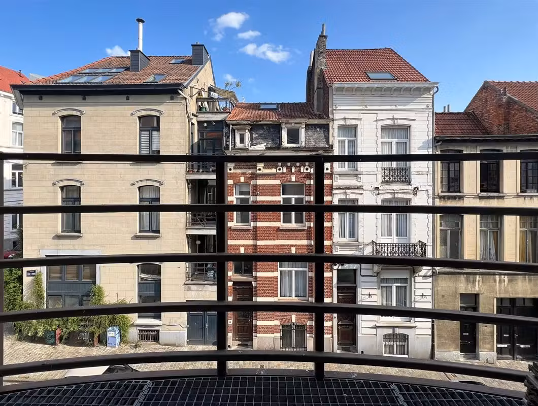 Apartment with balcony near Flagey - 2